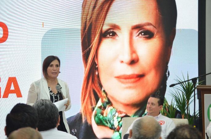 Rosario Robles es todo un ejemplo de que si se pueden romper las barreras del miedo: Gaspar Quintal 