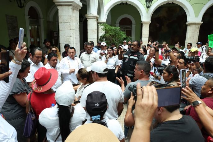 No habrá descuentos a maestros que protestaron