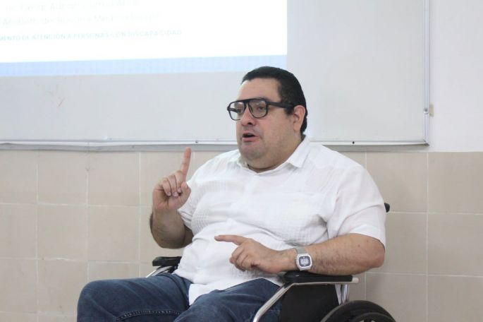 Adolescentes de secundaria aprenden sobre la importancia de la inclusión de las personas con discapacidad