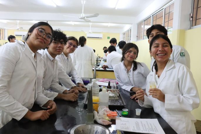 Más de 30 mil estudiantes volvieron a las aulas  
