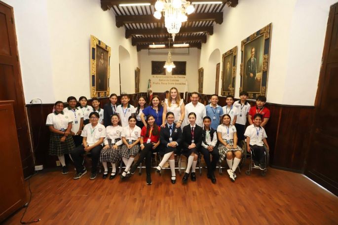 Impulsa Cecilia Patrón la decisión y participación de las juventudes meridanas en el Cabildo Juvenil