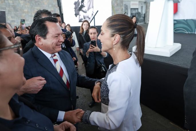 Reconoce Díaz Mena el trabajo de la Presidenta en favor de la unidad nacional y el fortalecimiento económico del país