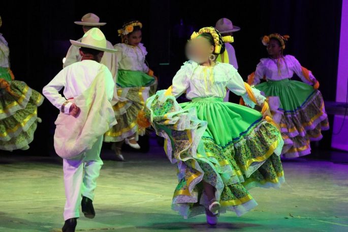 Ballet Folklórico Infantil de Yucatán recorre tradiciones de México con gala dancística