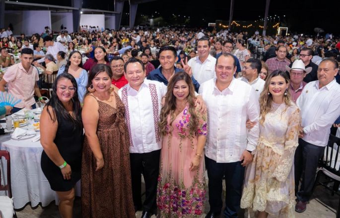 Reitera Gobernador de Yucatán diálogo permanente con maestros
