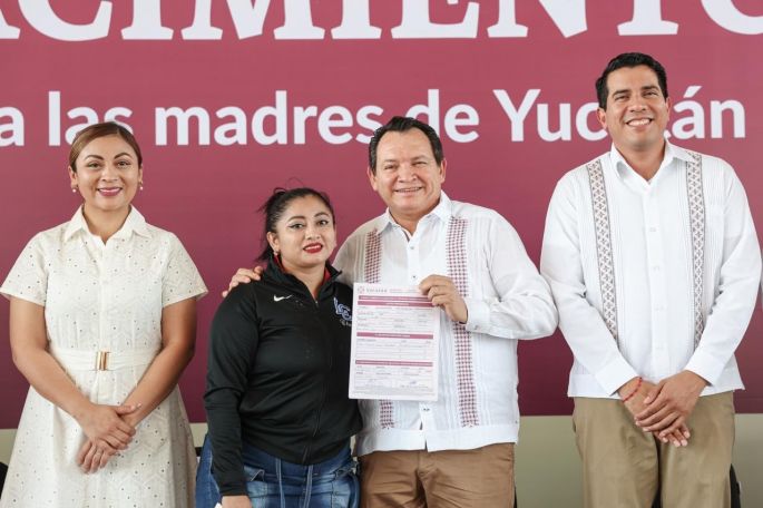 Inician en Mérida las inscripción al programa Mujeres Renacimiento 