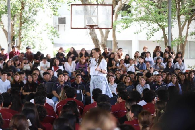 Cuidar a las y los jóvenes, es cuidar a Mérida: Cecilia Patrón