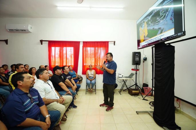 Anuncian el rescate y remodelación del Callejón del Bazar Municipal de Oxkutzcab 