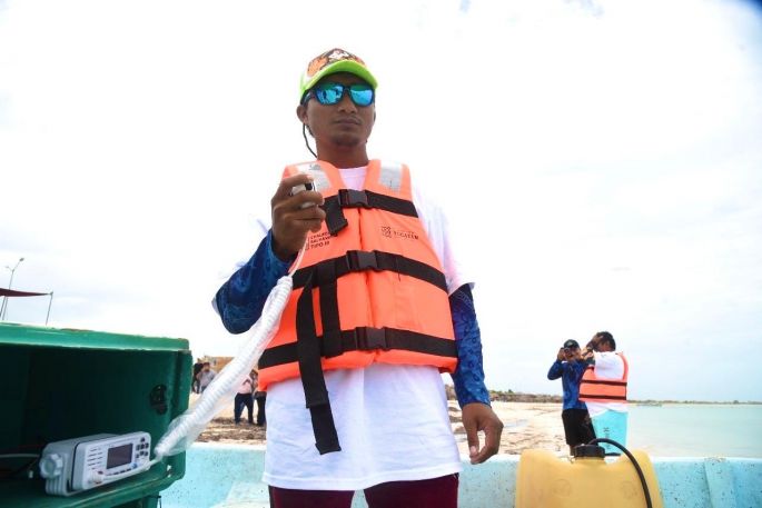 Piden a pescadores no vender radios y chalecos salvavidas del programa Seguridad en el Mar 