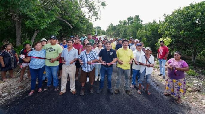 Más caminos sacacosechas en Oxkutzcab 