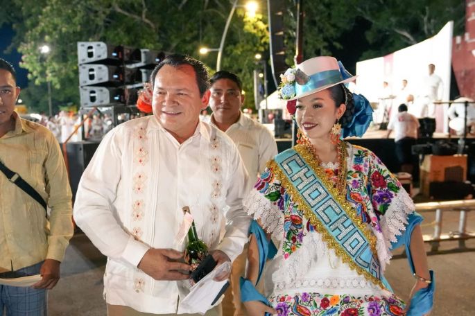 El gobernador Joaquín Díaz Mena celebra fortaleza de la identidad maya