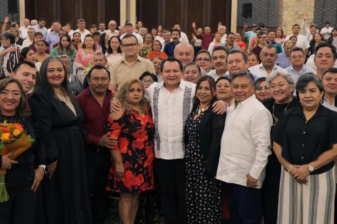 Yucatán amplía aguinaldo a docentes de nivel medio superior