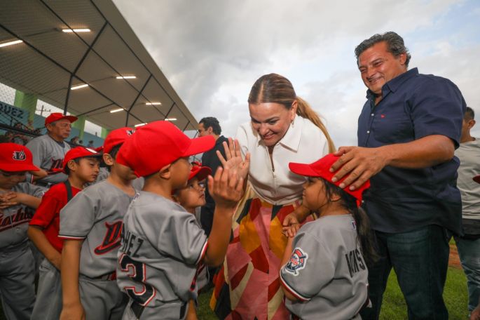 Le cumplimos a Mérida con mejores espacios deportivos para unir a la comunidad: Cecilia Patrón