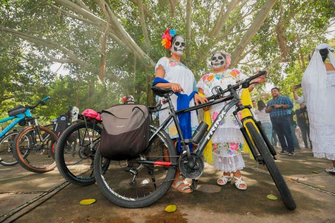 Cecilia Patrón suma a ciclistas al Festival de las Ánimas 2025