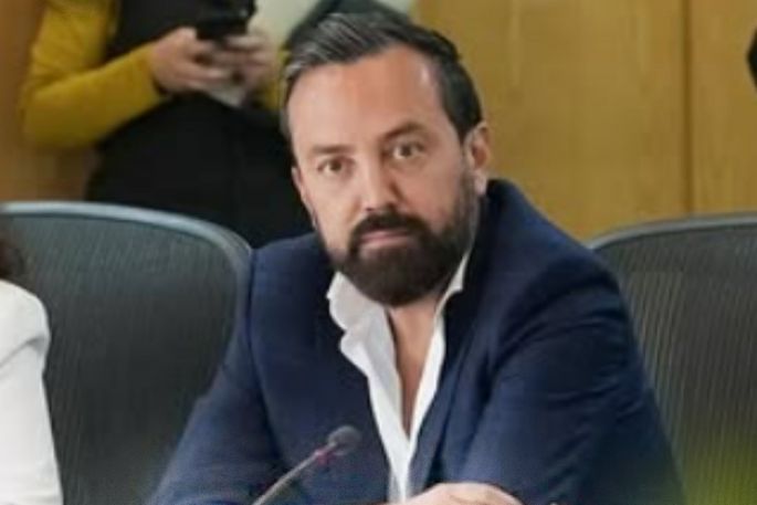 Propone MORENA regular dichos de las iglesias en redes sociales
