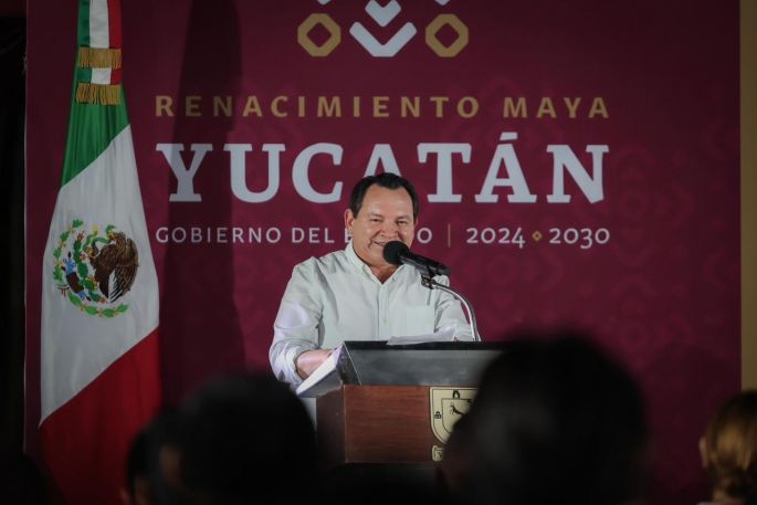 Inversión estatal mejora condiciones educativas en Chicxulub Pueblo