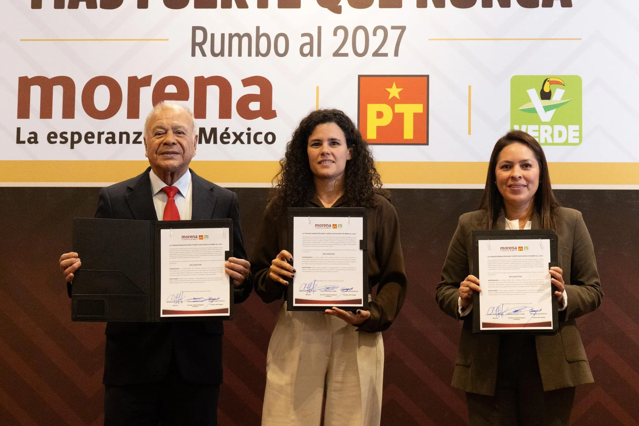 MORENA, PT y VERDE cierran filas rumbo al 2027