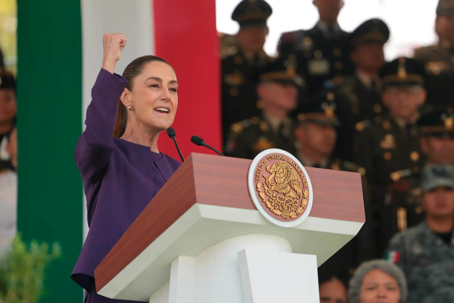 Sheinbaum encabezó conmemoración del Día Internacional de la Mujer con integrantes de las Fuerzas Armadas