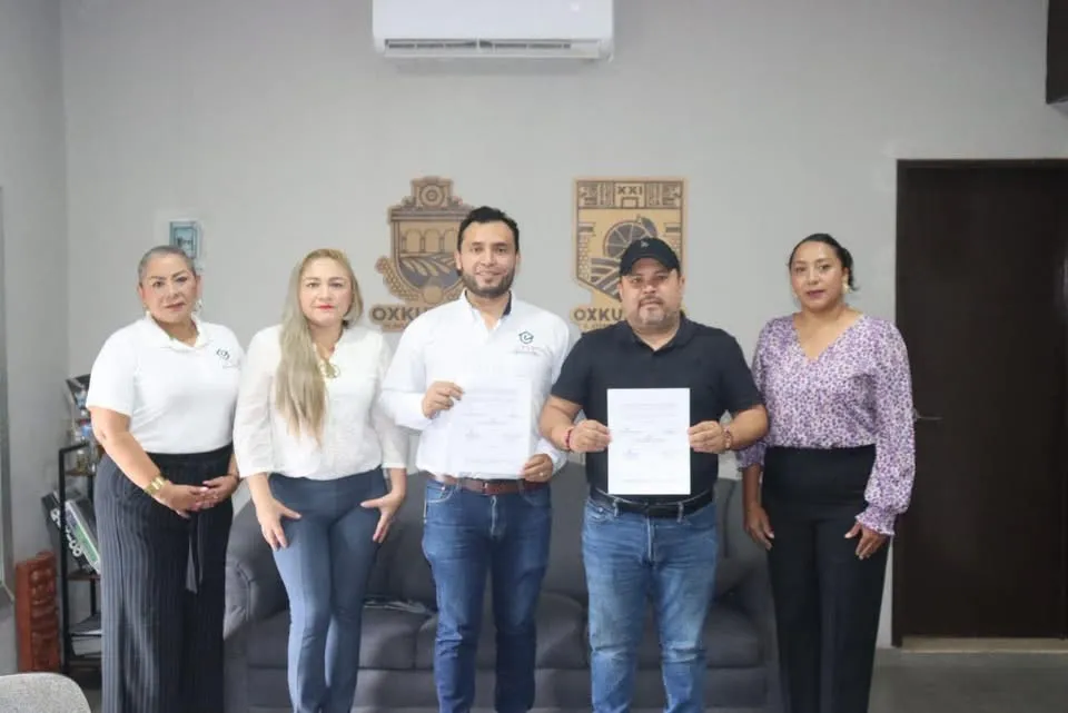 Oxkutzcab firma convenio educativo para impulsar becas y oportunidades