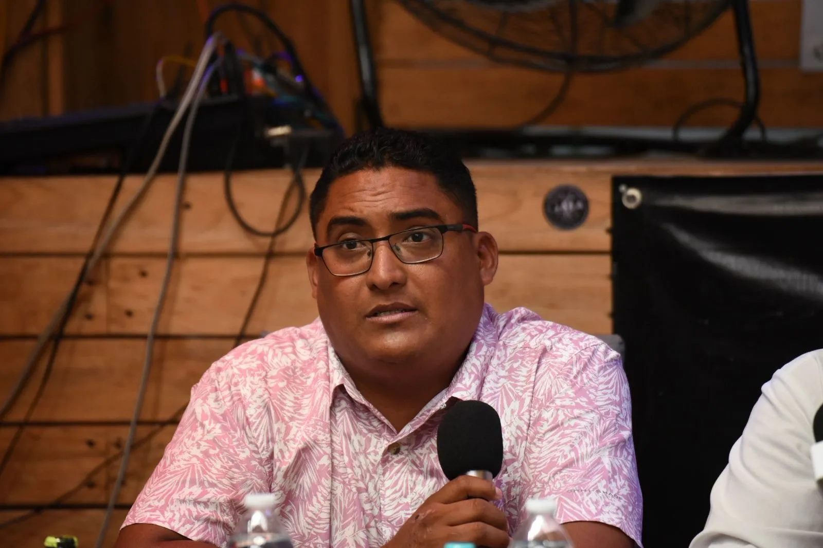 Alcalde de Celestún rompe el silencio y desmiente venta ilegal de terrenos