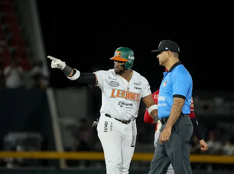 Leones de Yucatán remontan y vencen 6-4 a Diablos Rojos en su primer triunfo de la temporada