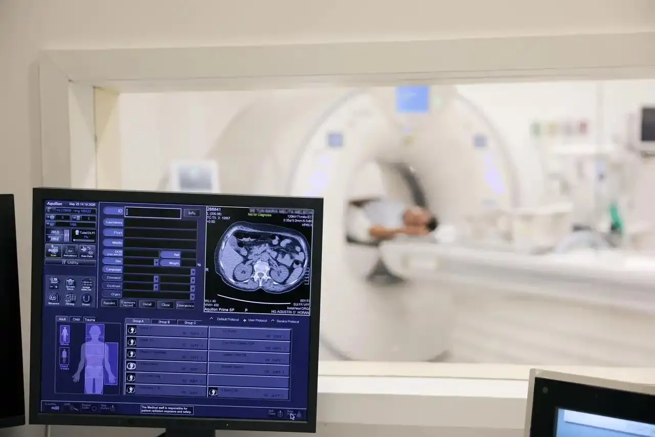 Nuevo Hospital O’Horán fortalece diagnósticos médicos con tomógrafo de última generación