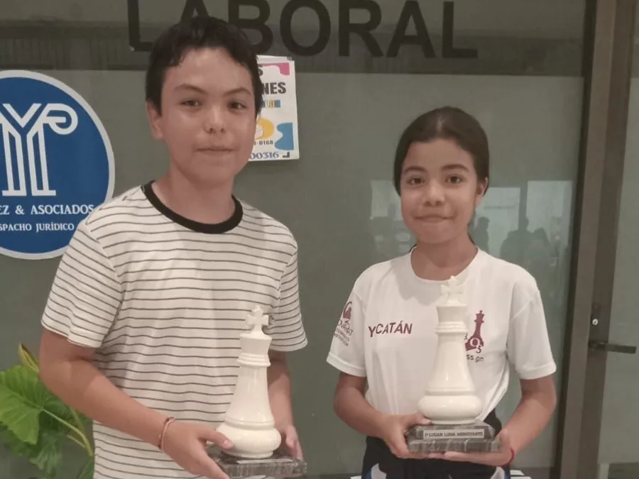 Club Chess GM arrasa en torneo de ajedrez de la Noche Blanca 2026