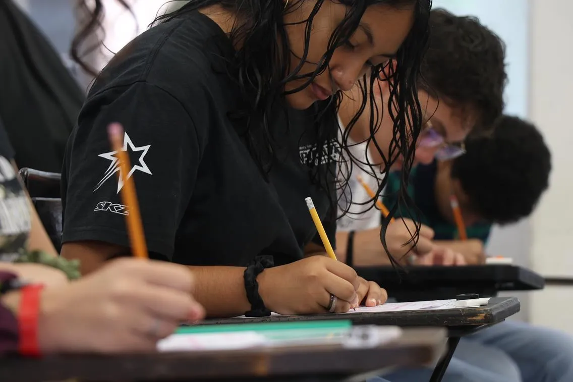 Más de 5 mil aspirantes presentan examen de ingreso al bachillerato de la UADY